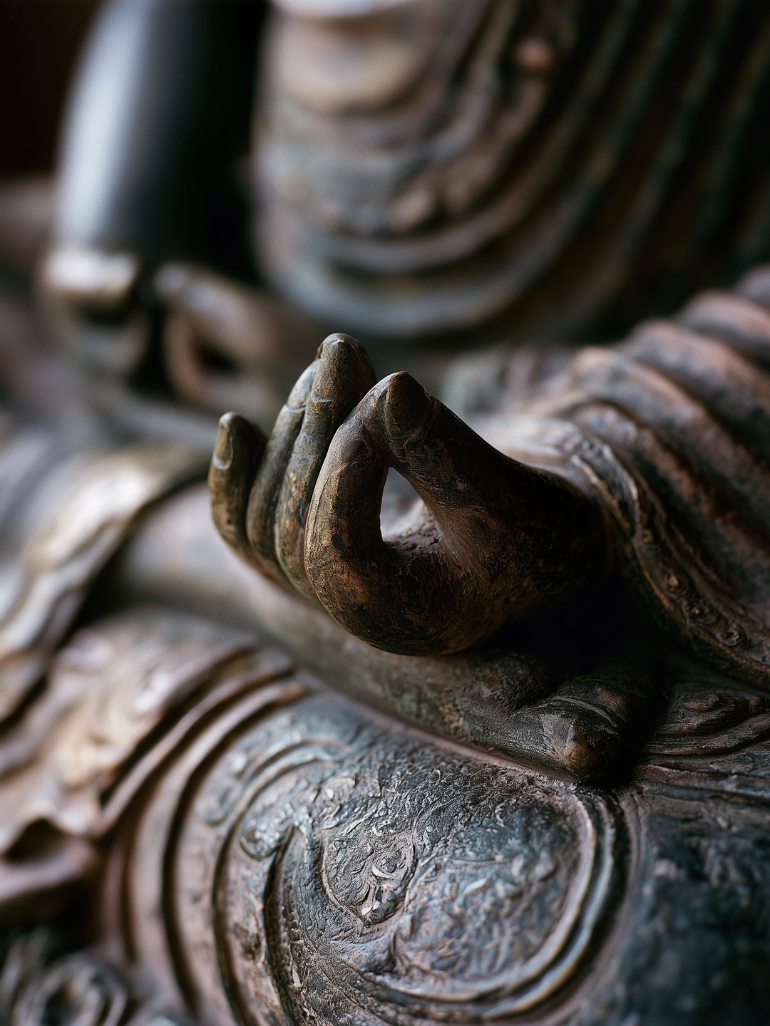 Mudra in Bronze Leinwandbild – Leinwandbild