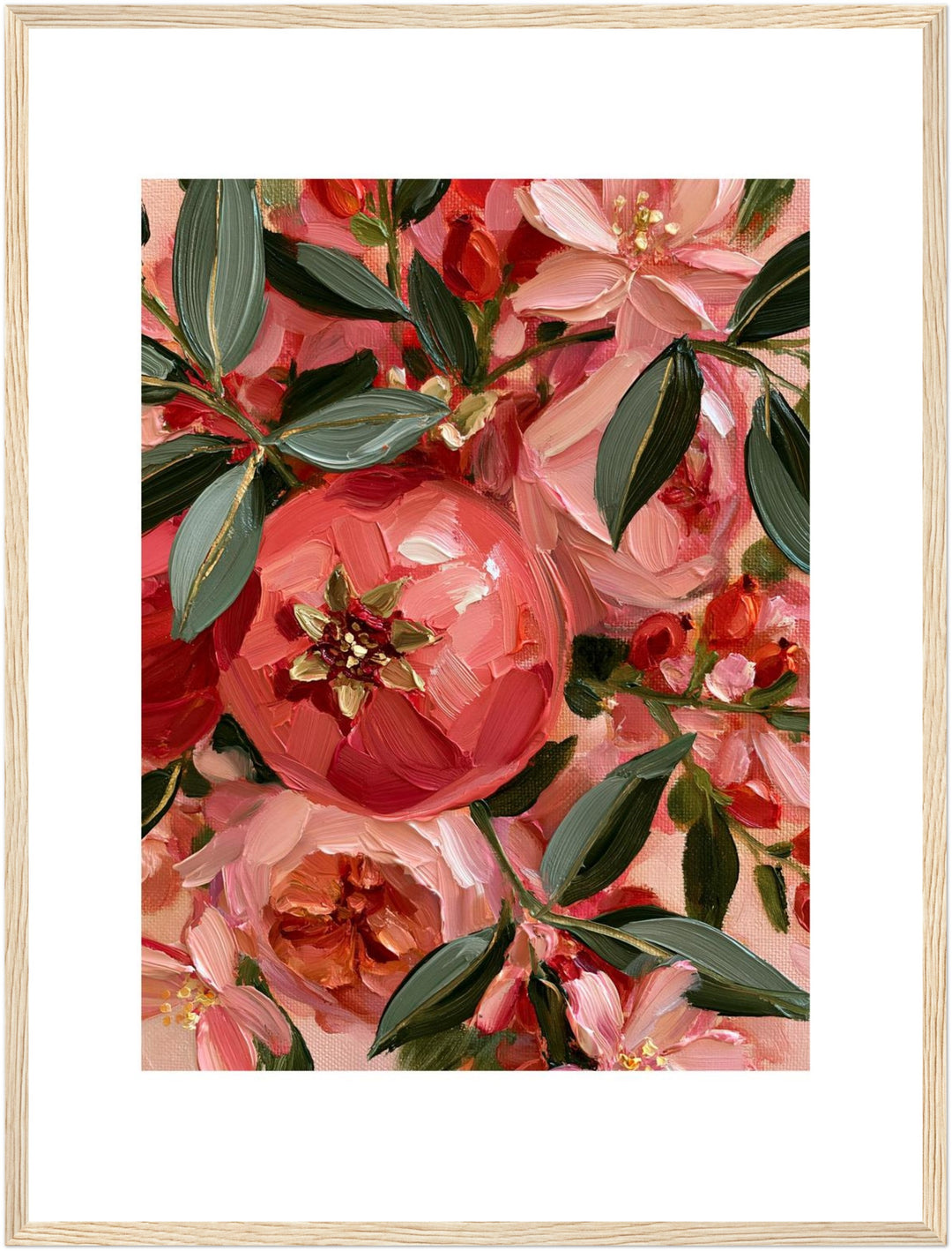 Pfingstrosenblüten in Korallrot Poster – Holz natur Rahmen – Produktfoto