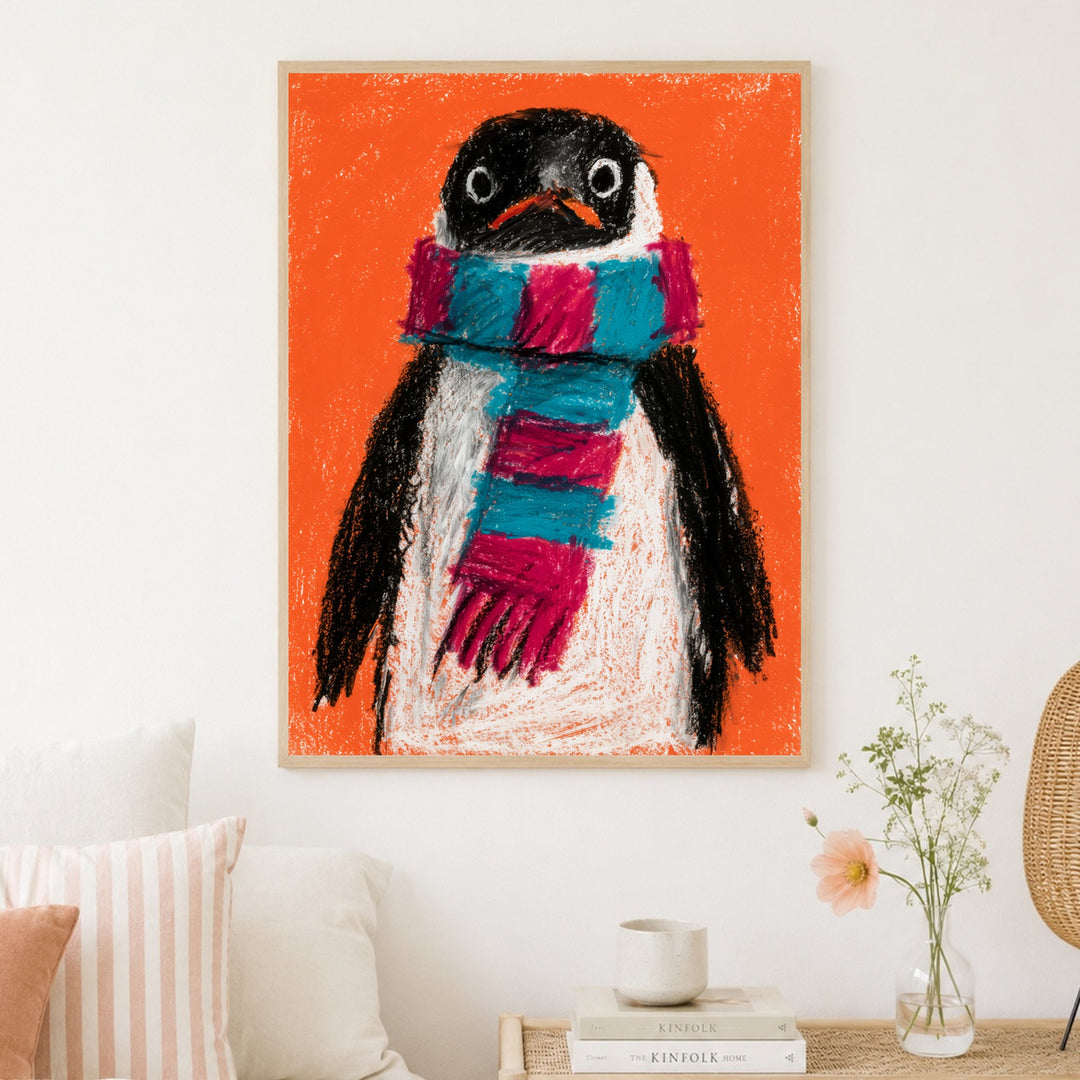 Pinguin mit Schal Poster – Holz natur Rahmen – Produktfoto