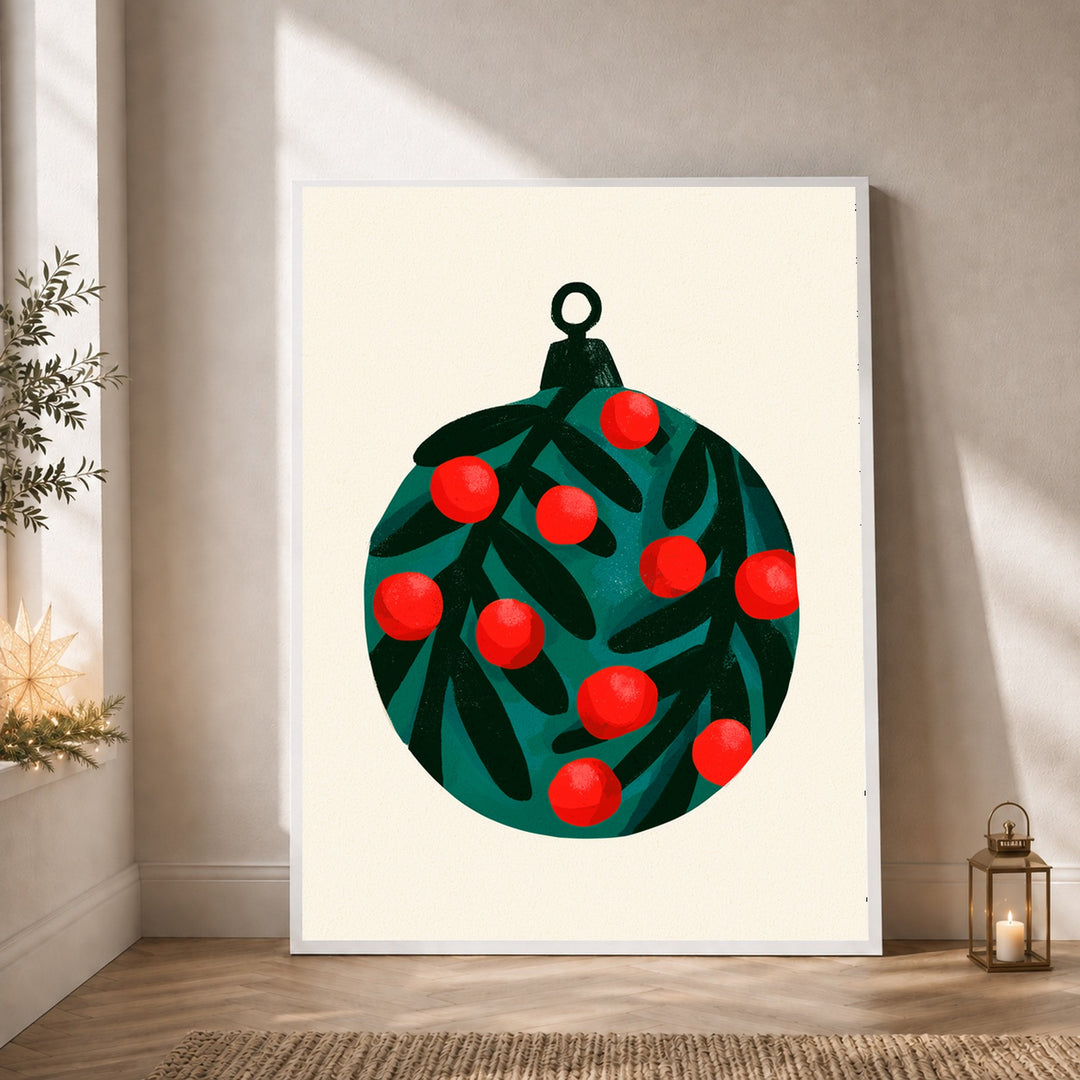 Weihnachtskugel mit Beeren Poster – Weißer Rahmen – Produktfoto
