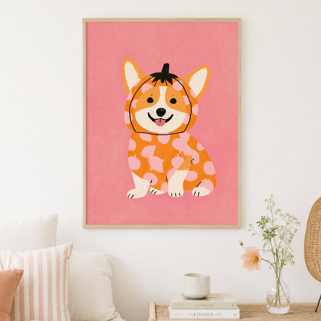 Corgi im Kürbis-Kostüm Poster – Holz natur Rahmen – Produktfoto