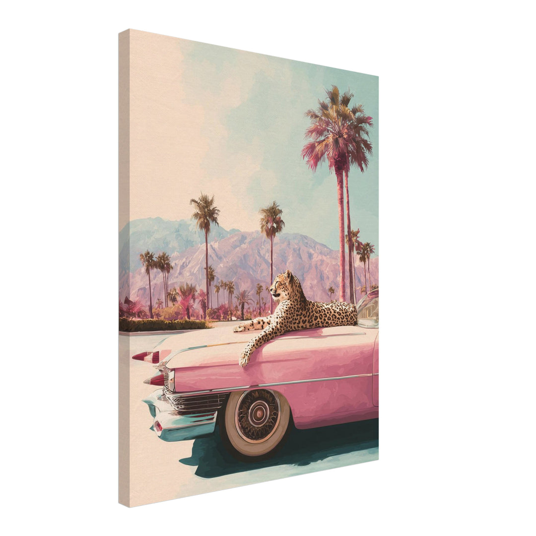 Leopard auf rosa Cadillac Leinwandbild – Schräge Ansicht – Produktfoto