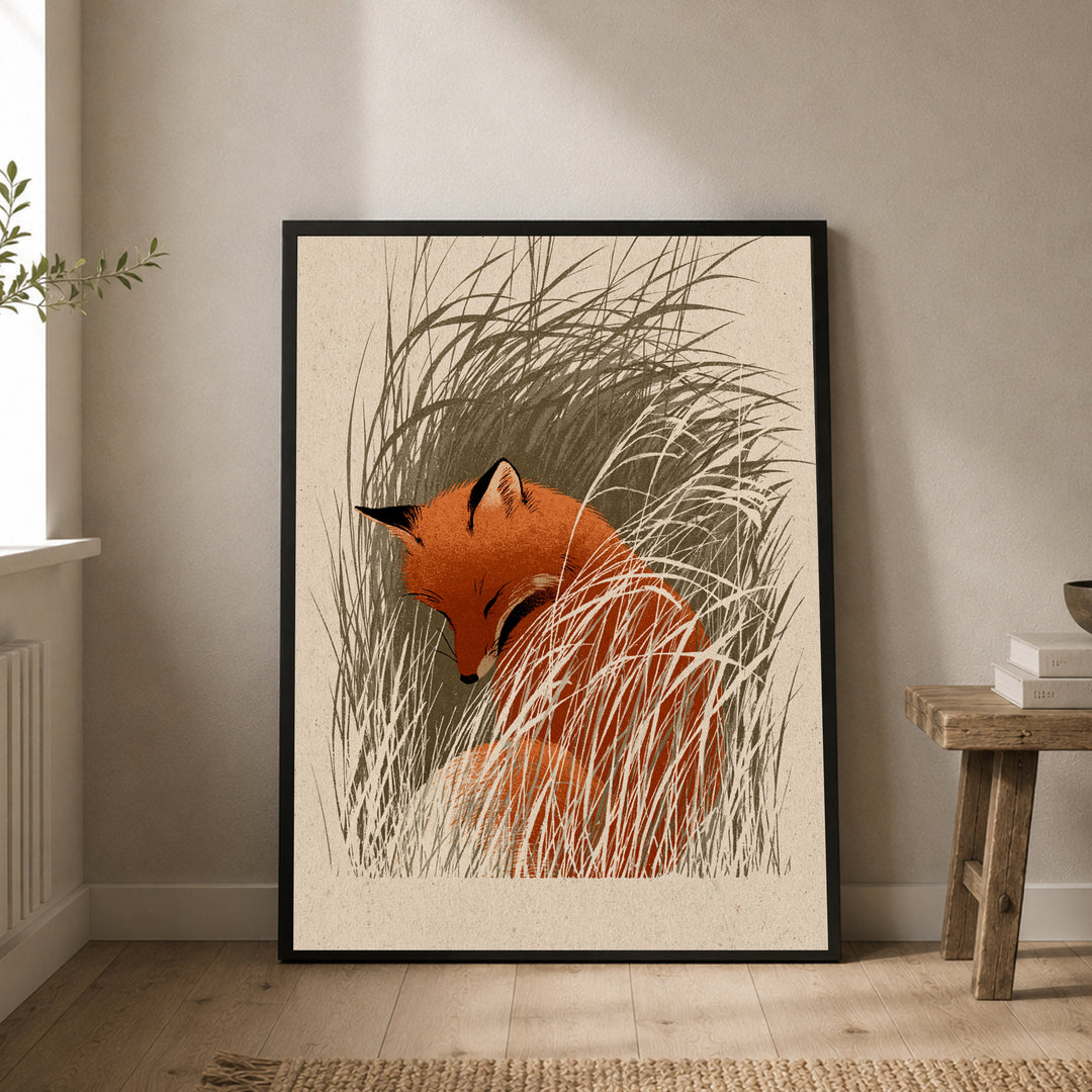 Schlafender Fuchs im Schilf Poster – Schwarzer Rahmen – Produktfoto