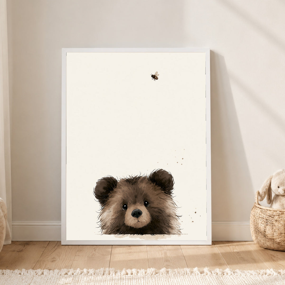 Bärchen und die Biene Poster – Weißer Rahmen – Produktfoto