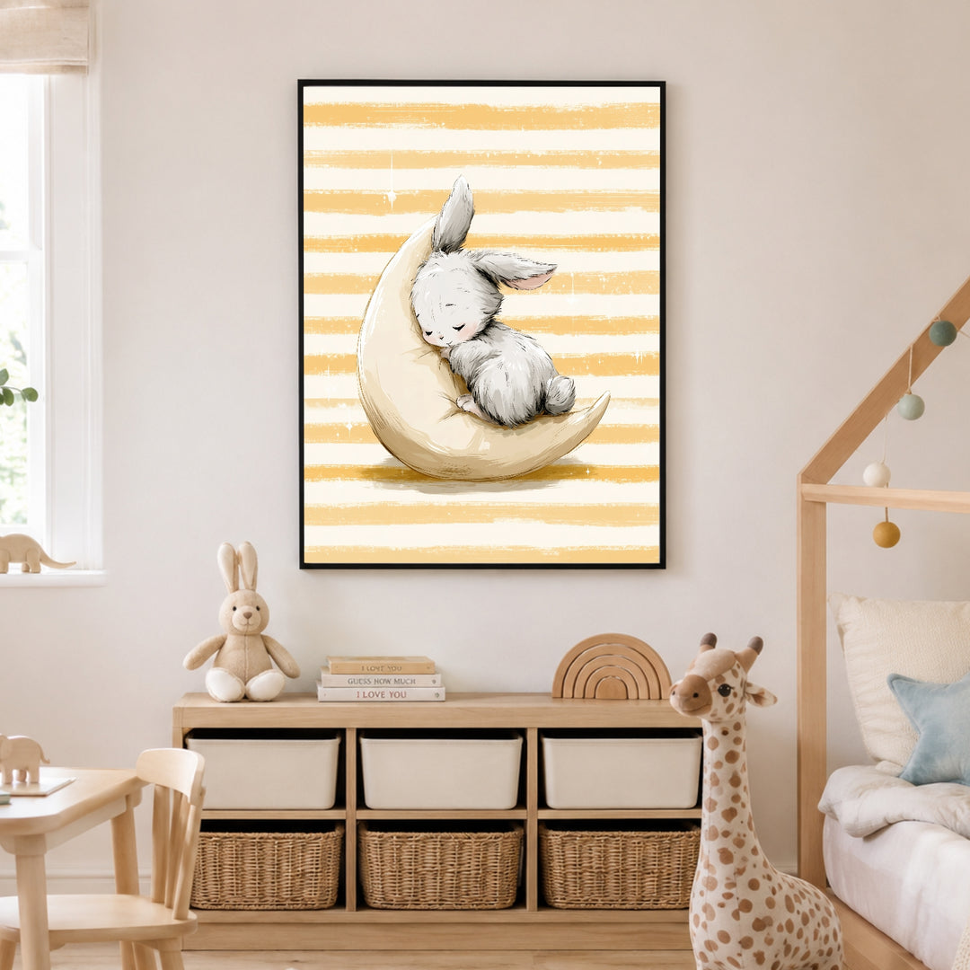 Häschen schläft auf Mond Poster – Schwarzer Rahmen – Produktfoto