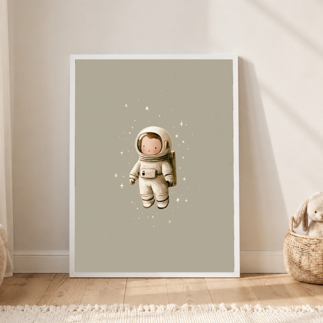 Kleiner Astronaut im Weltall Poster – Weißer Rahmen – Produktfoto