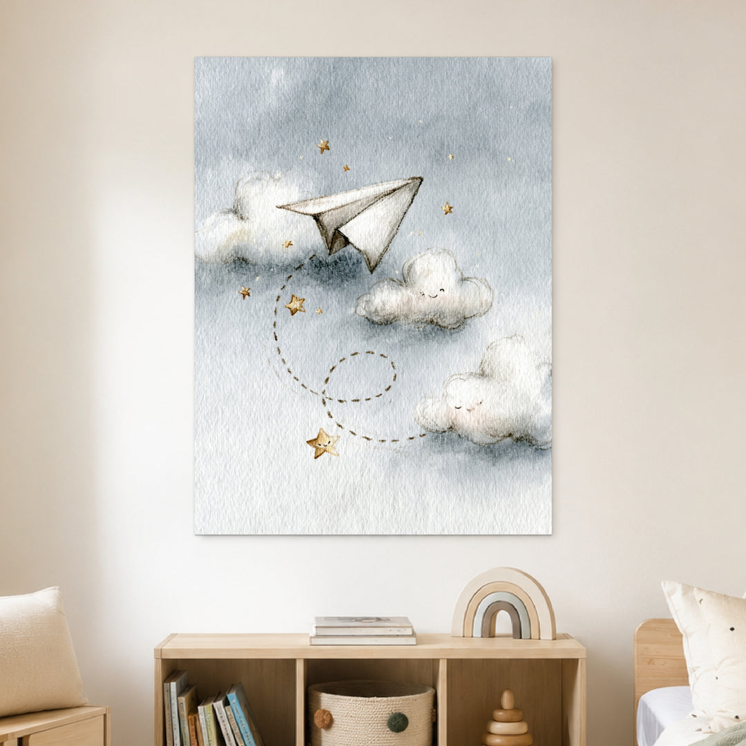 Papierflieger zwischen Wolken Poster – Ohne Rahmen – Produktfoto