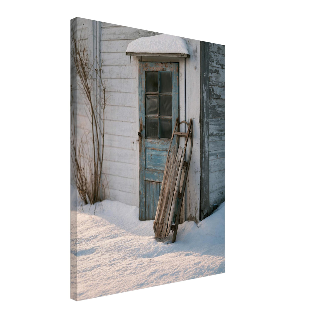 Alter Schlitten im Schnee Leinwandbild – Schräge Ansicht – Produktfoto