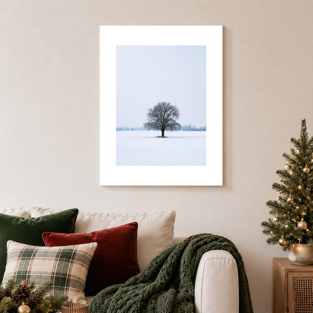 Einsame Linde im Schnee Leinwandbild – Ohne Rahmen – Produktfoto