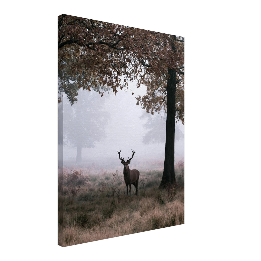 Hirsch im Herbstnebel Leinwandbild – Schräge Ansicht – Produktfoto