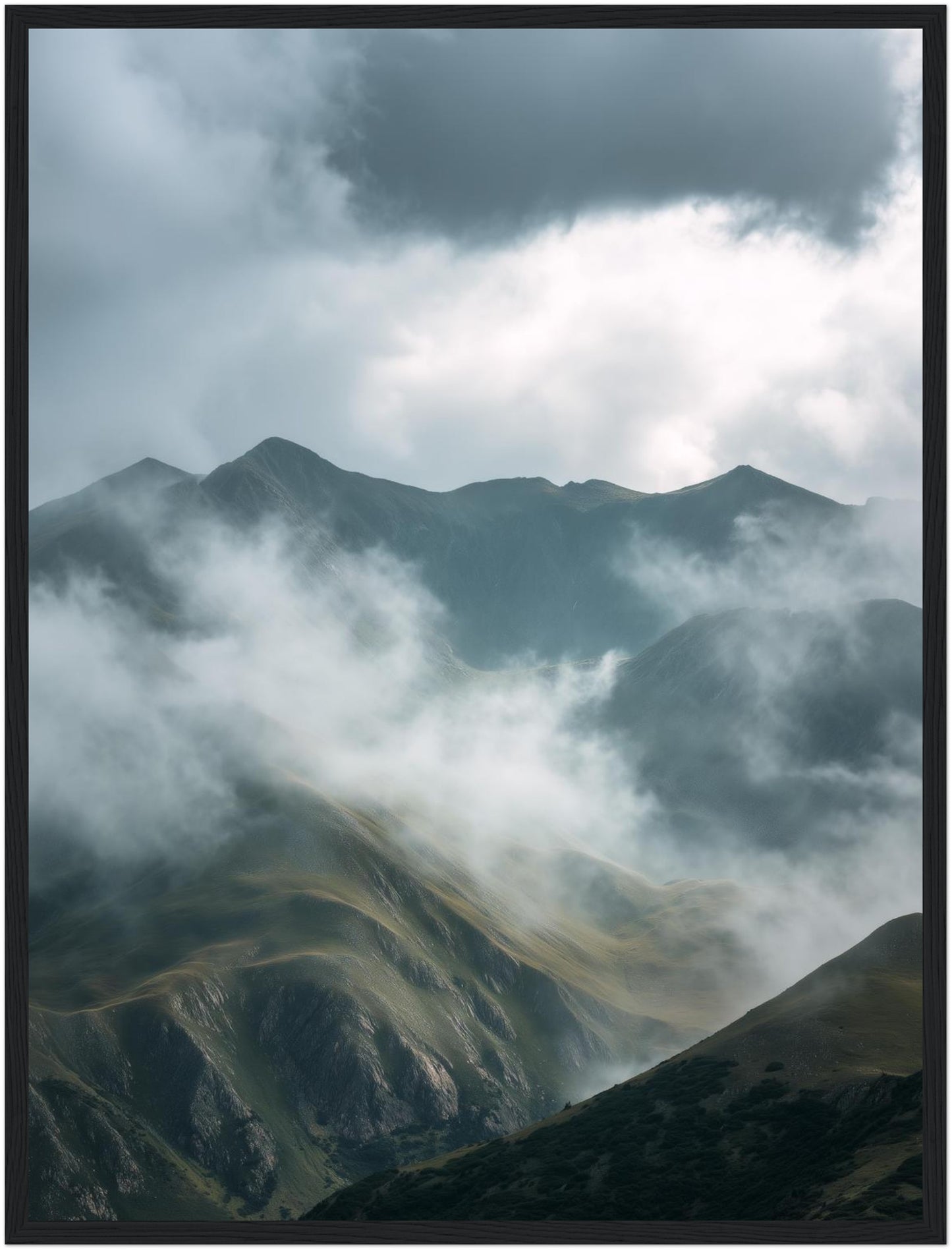 Neblige Berglandschaft Poster