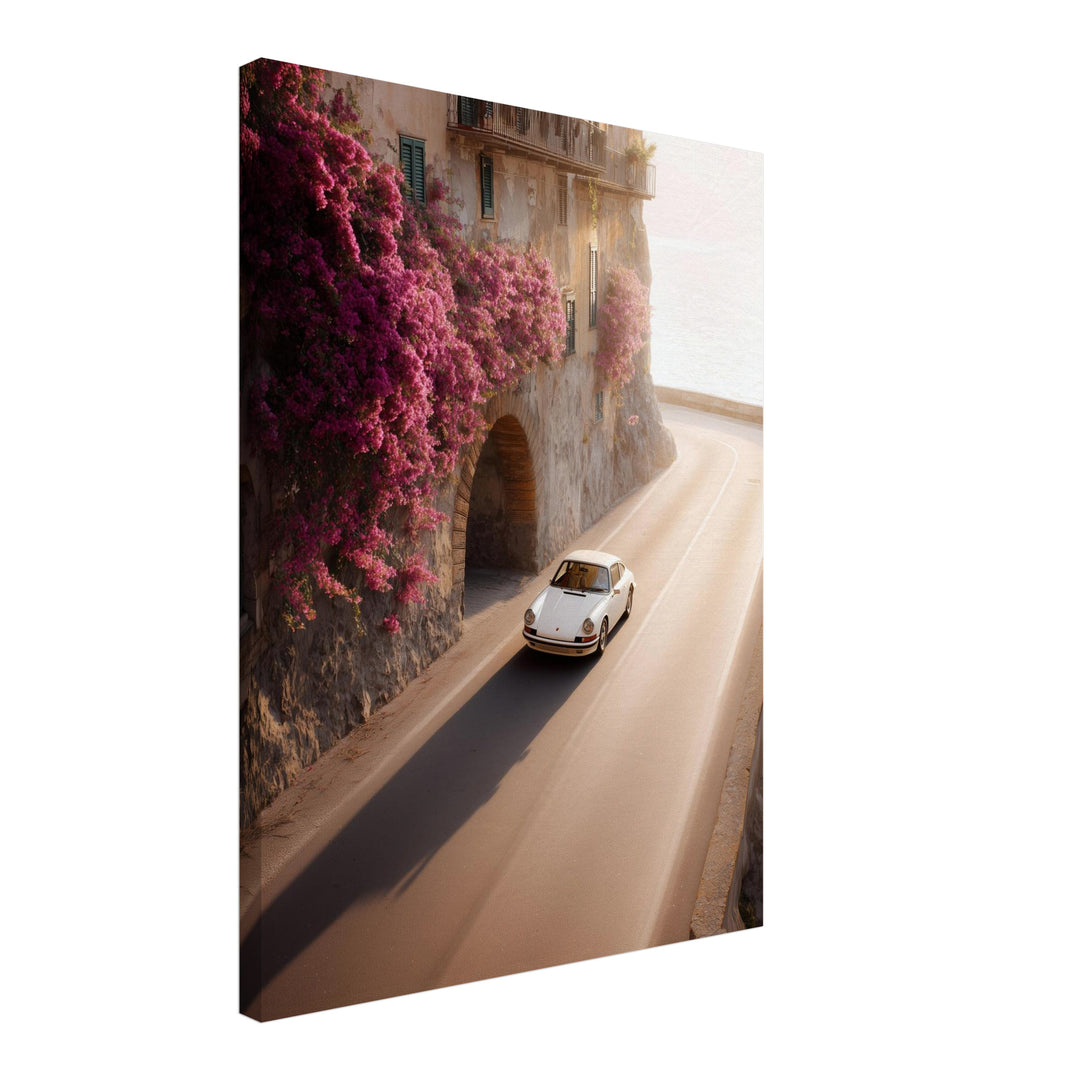 Weiße Küstenstraße im Sonnenlicht Leinwandbild – Schräge Ansicht – Produktfoto