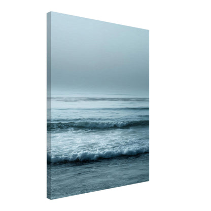 Ruhige Wellen im Nebel Leinwandbild