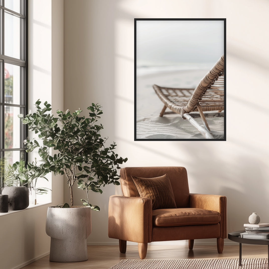 Geflochtener Strandstuhl im Sand Poster abstrakt – mattes Kunstdruck-Papier – Ansicht 3