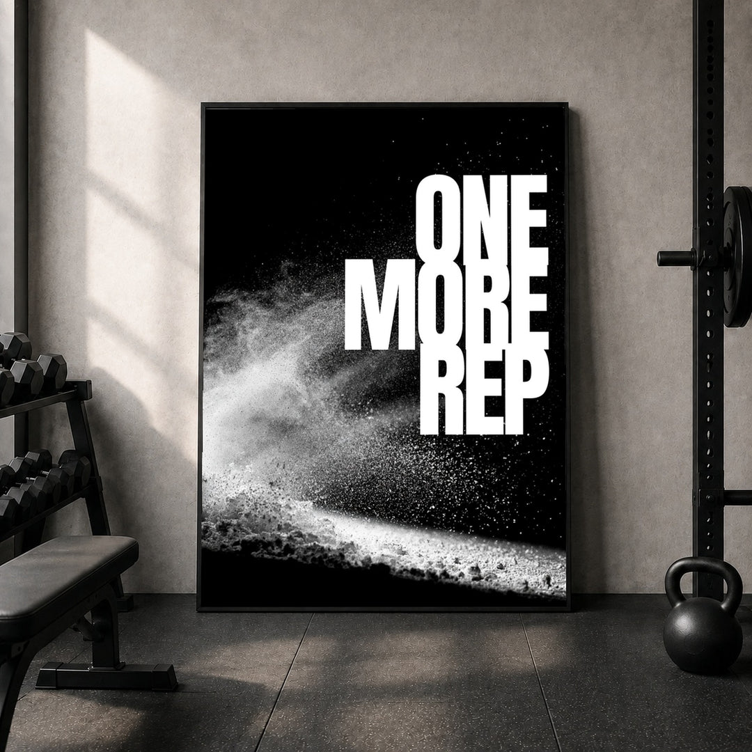 One More Rep Chalk Poster – Schwarzer Rahmen – Produktfoto