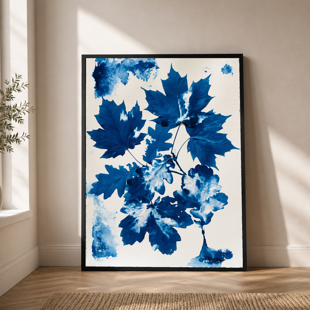 Blaue Blätter Cyanotypie Poster – Schwarzer Rahmen – Produktfoto