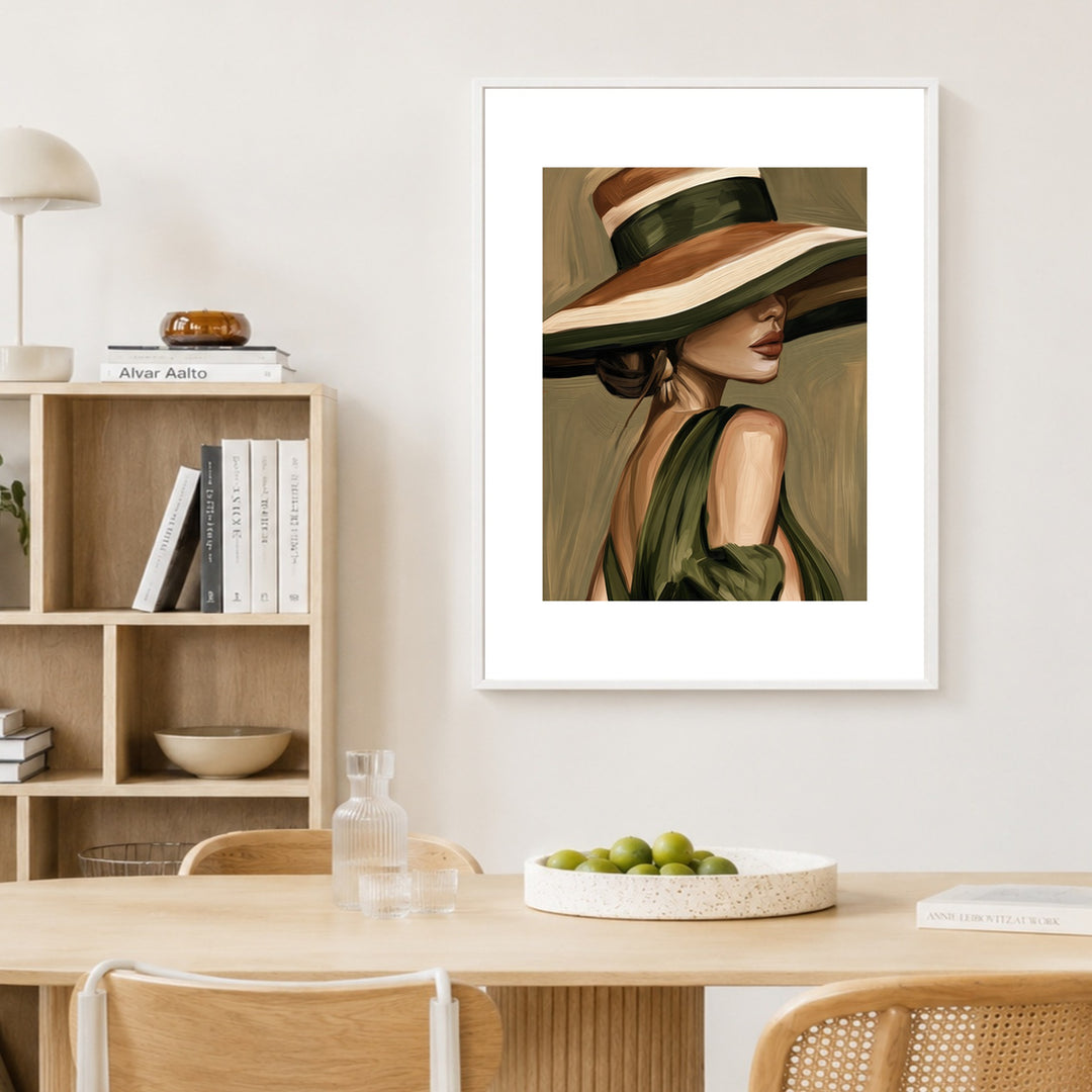 Dame im Sonnenhut Poster – Weißer Rahmen – Produktfoto