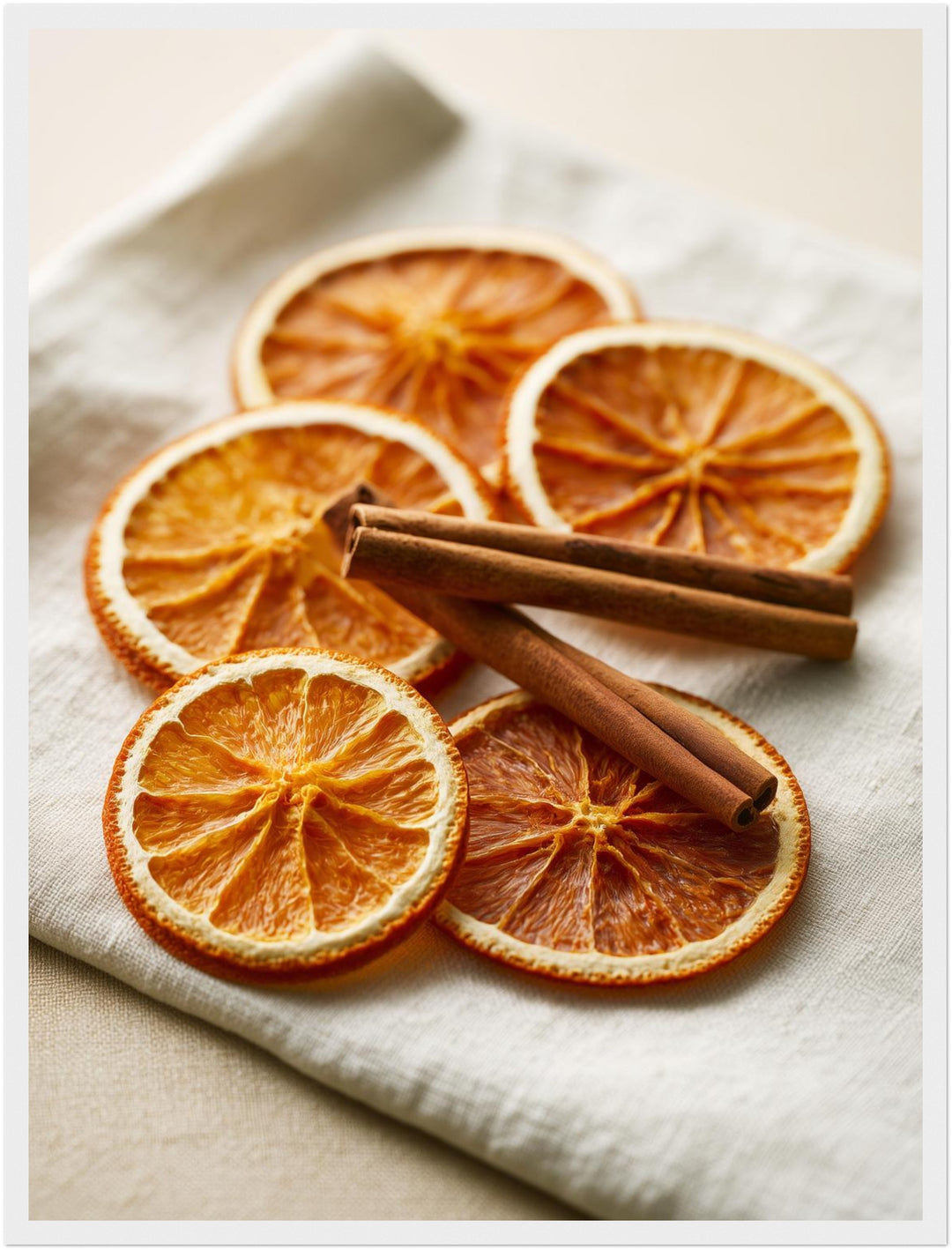 Getrocknete Orangen mit Zimt Poster – Weißer Rahmen – Produktfoto