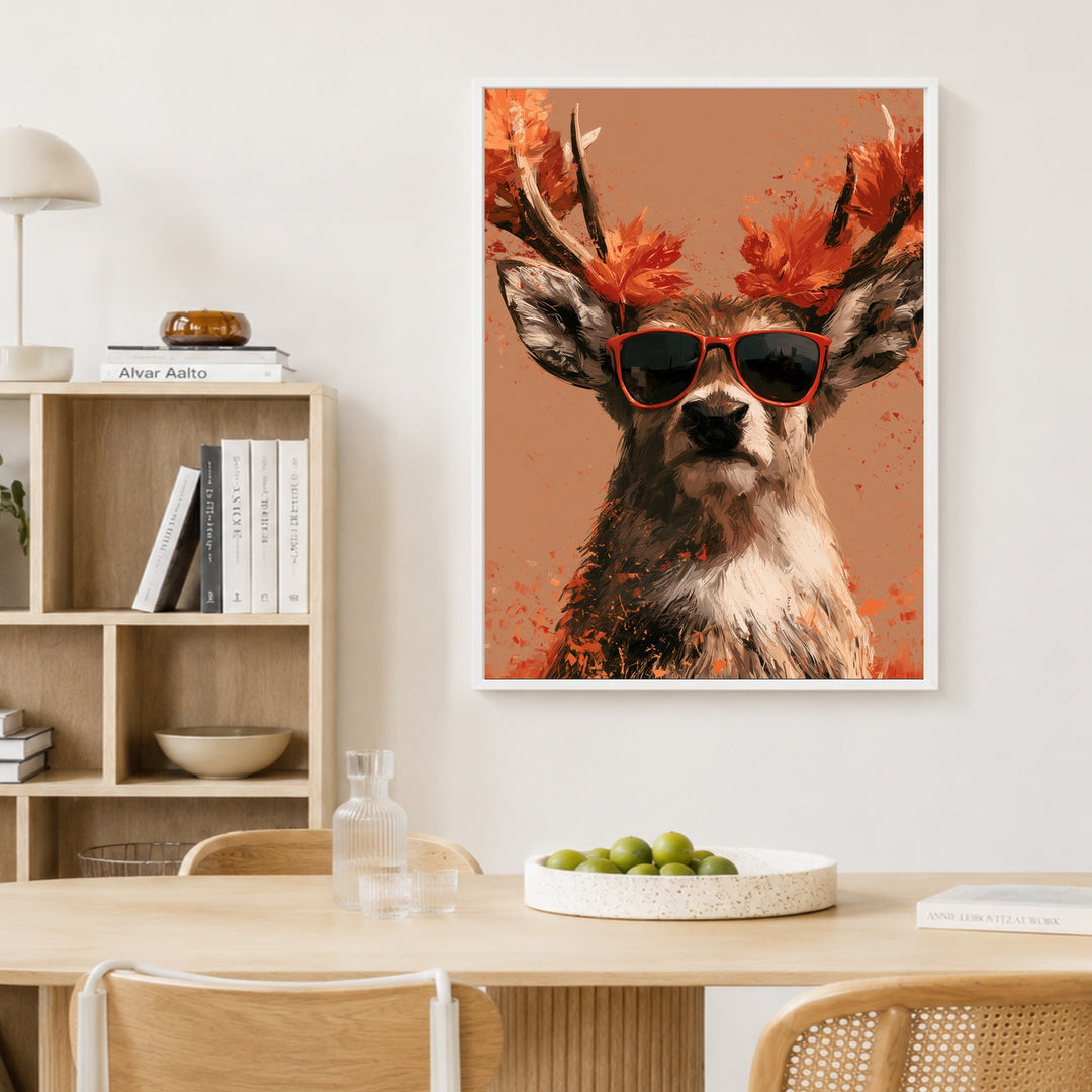Hirsch mit roter Sonnenbrille Poster – Weißer Rahmen – Produktfoto