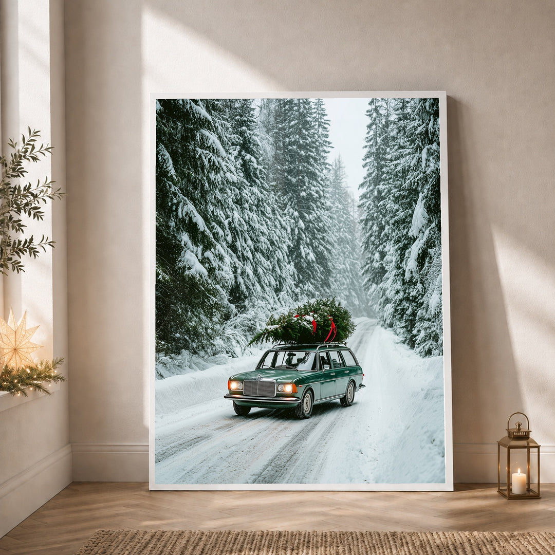 Winterfahrt durch Schneewald Poster – Weißer Rahmen – Produktfoto