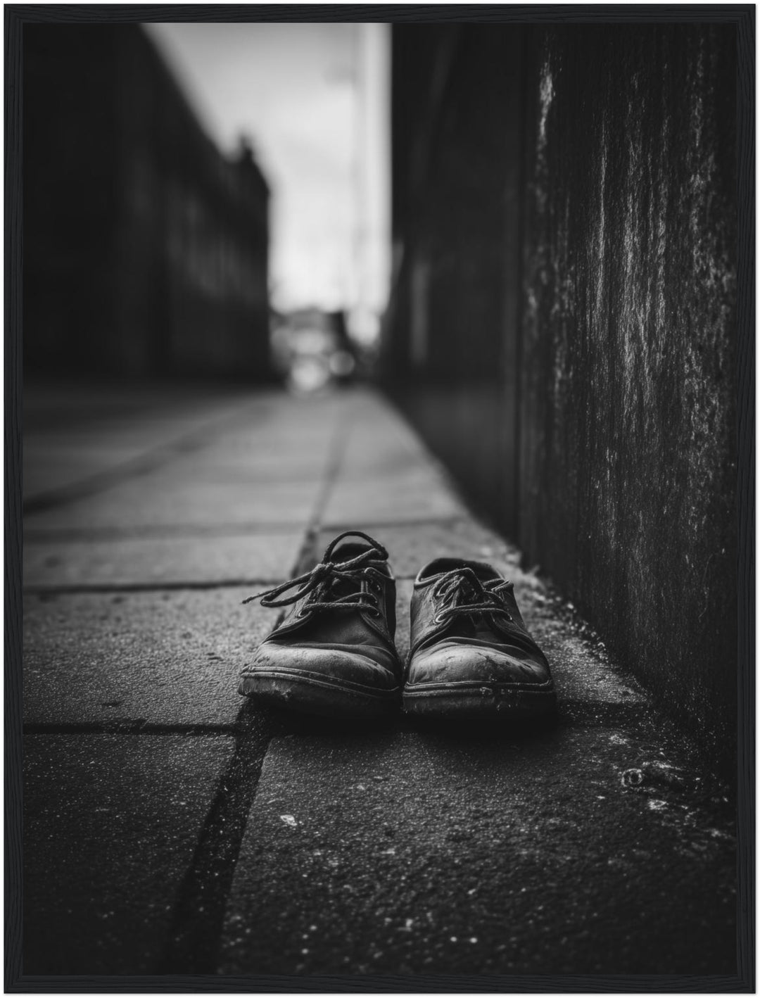 Verlassene Schuhe Schwarz Weiß Poster abstrakt – mattes Kunstdruck-Papier – Ansicht 5