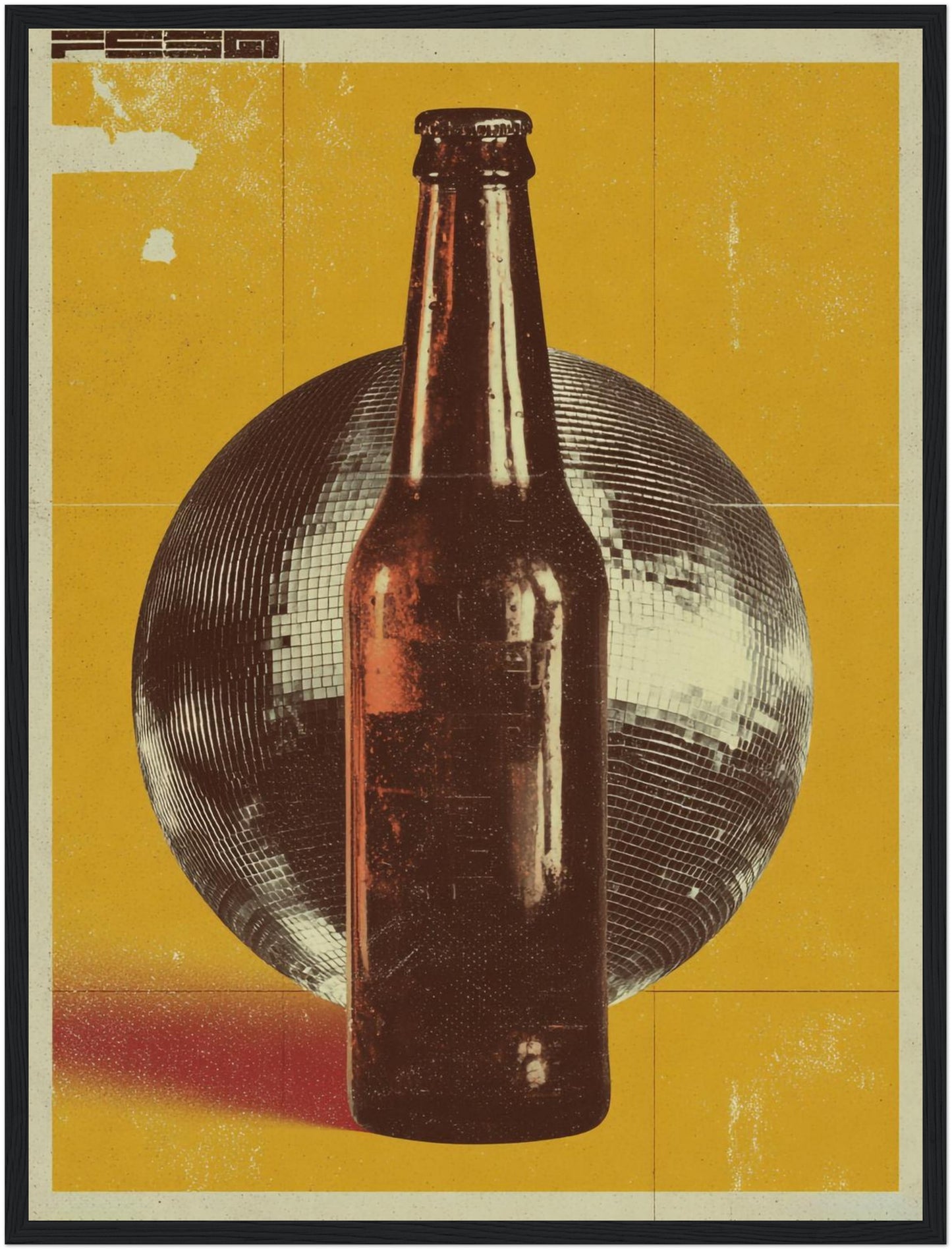 Bierflasche vor Discokugel Poster