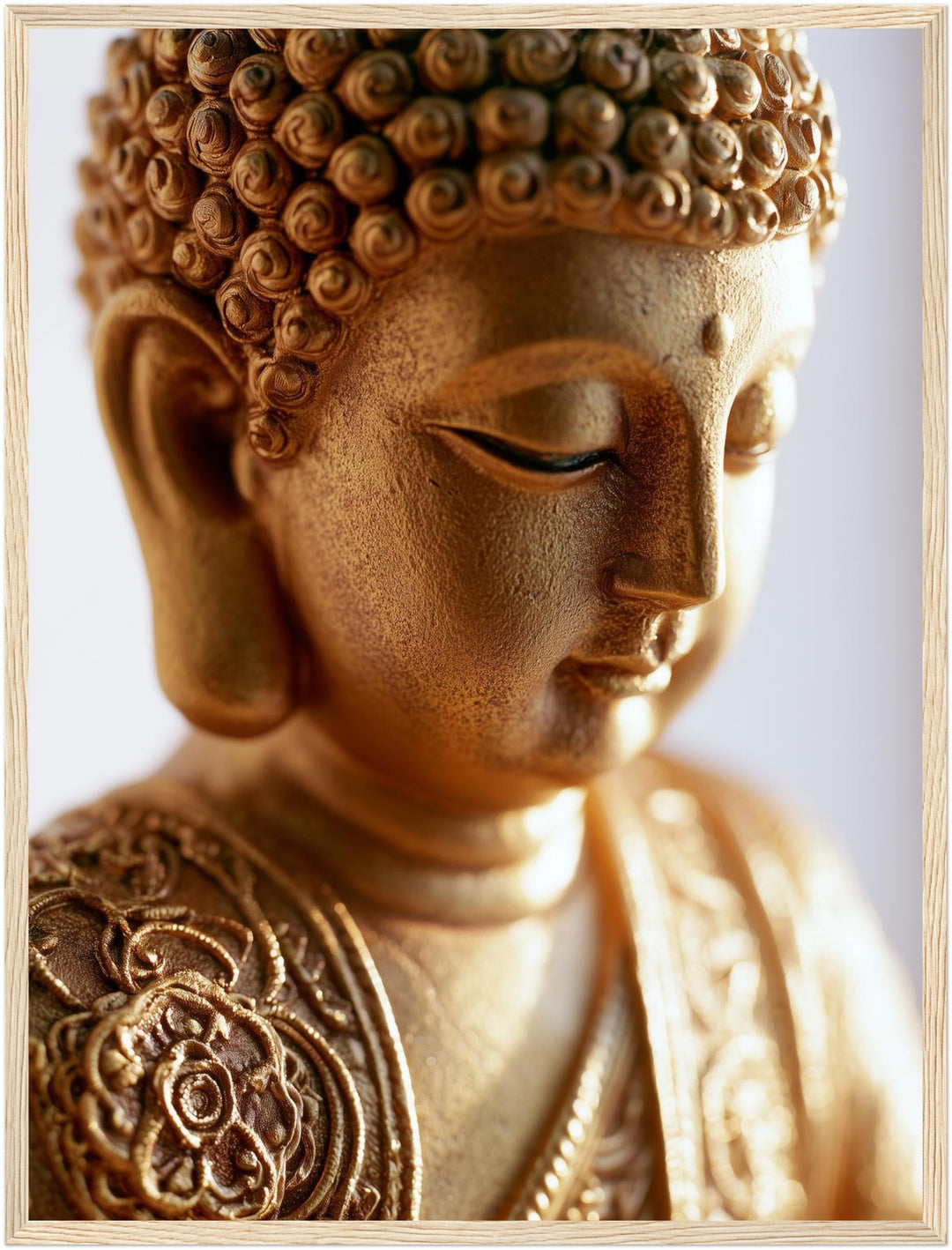 Goldener Buddha in Stille Poster – Holz natur Rahmen – Produktfoto