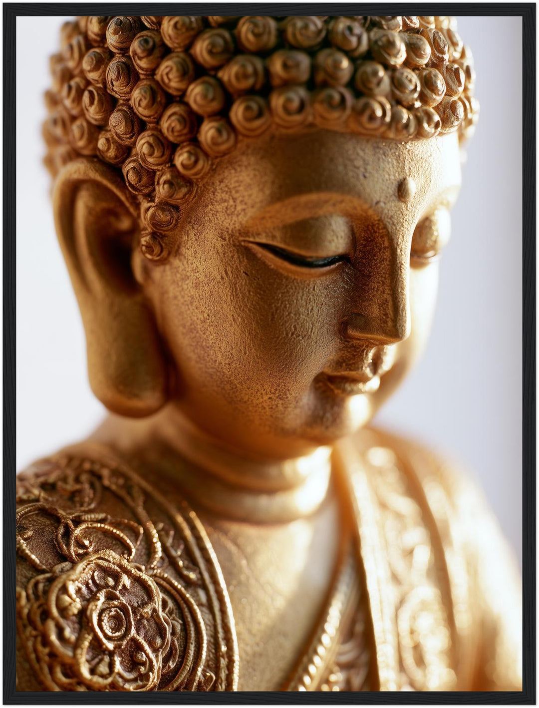 Goldener Buddha in Stille Poster – Schwarzer Rahmen – Produktfoto