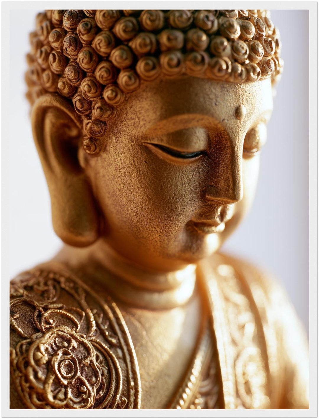 Goldener Buddha in Stille Poster – Weißer Rahmen – Produktfoto